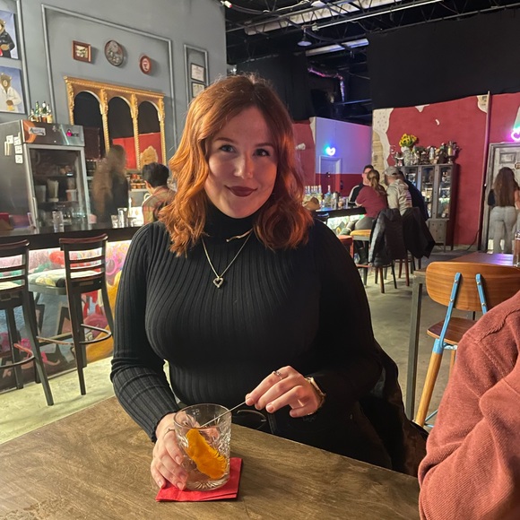 Meet your Posher, Jillian - Picture 4 of 7